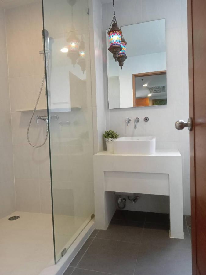 Lägenhetshotell Baan San Suk Hua Hin